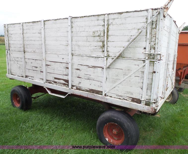 image for item BZ9840 Midwest M-10 grain wagon