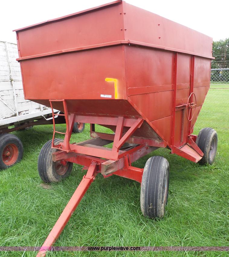 image for item BZ9841 Gravity wagon