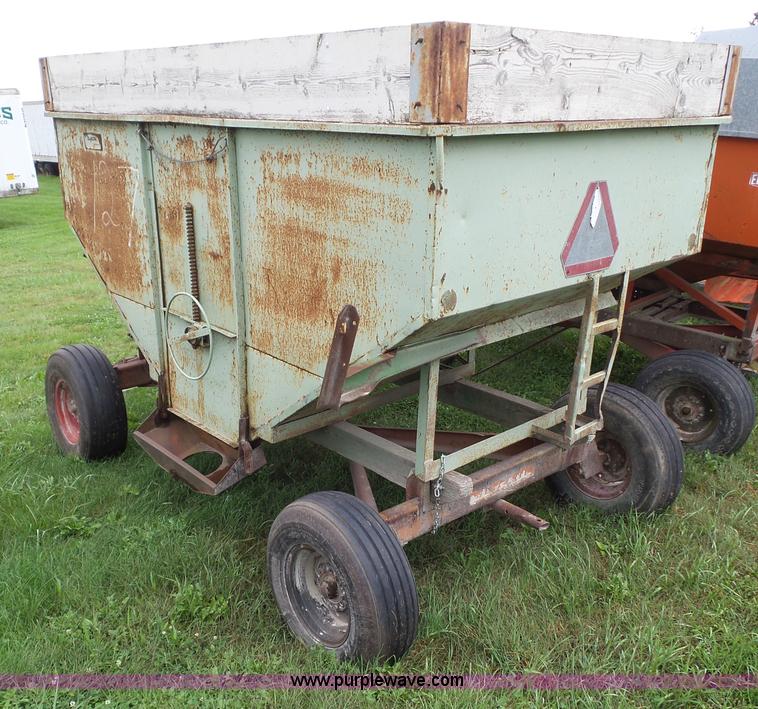 image for item BZ9845 Gravity Wagon