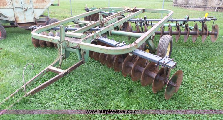 image for item BZ9846 John Deere 210 off-set disk