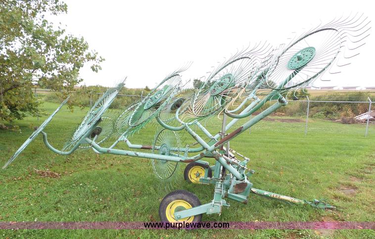 image for item BZ9849 John Deere 702 wheel rake