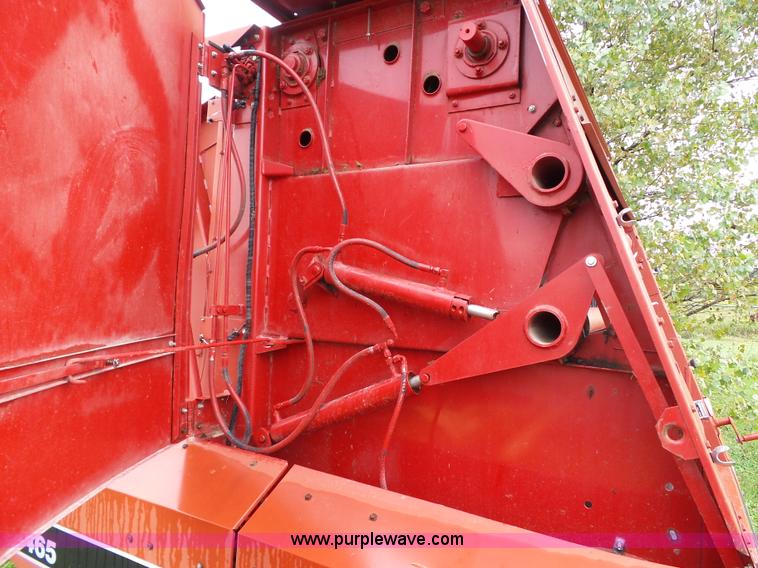 image for item BZ9850 1994 Case IH 8465T round baler