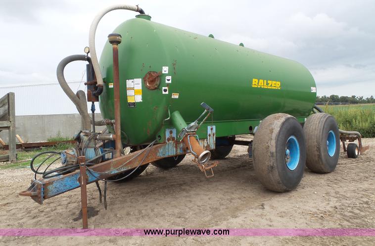 image for item CD9186 Balzer honey wagon