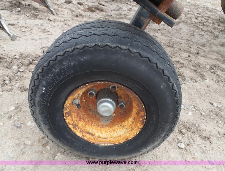 image for item CD9186 Balzer honey wagon