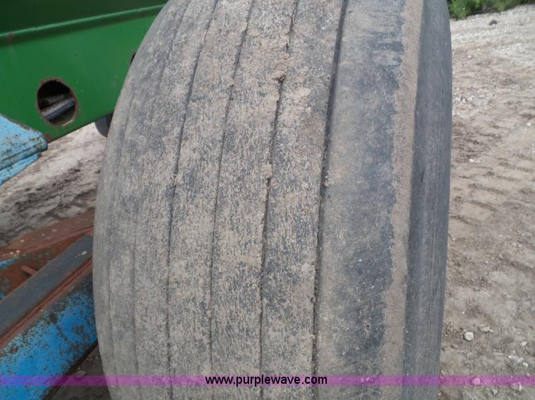 image for item CD9186 Balzer honey wagon