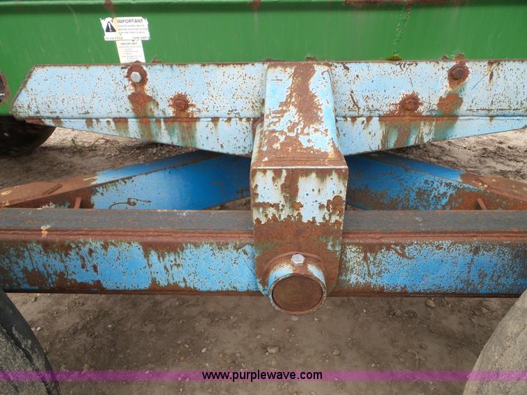 image for item CD9186 Balzer honey wagon