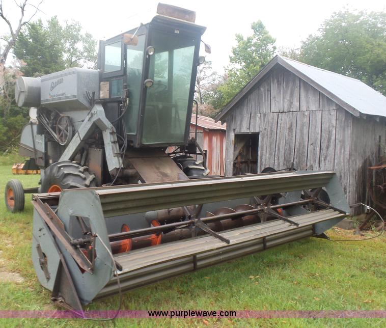 image for item CD9416 Gleaner A combine
