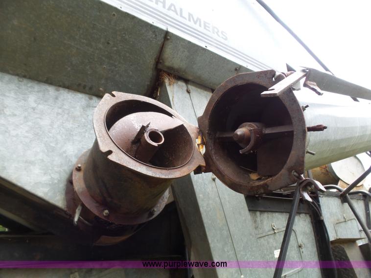 image for item CD9416 Gleaner A combine