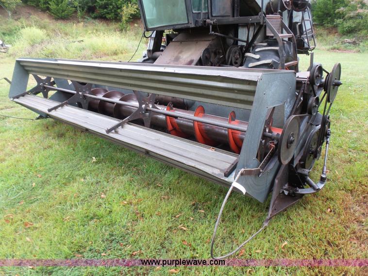 image for item CD9416 Gleaner A combine