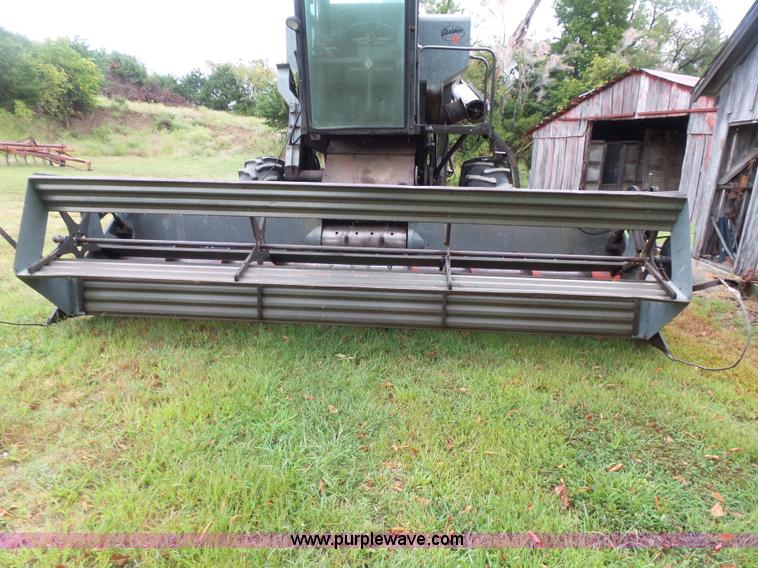 image for item CD9416 Gleaner A combine