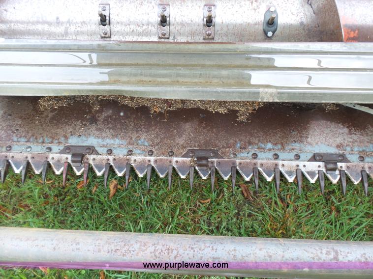 image for item CD9416 Gleaner A combine