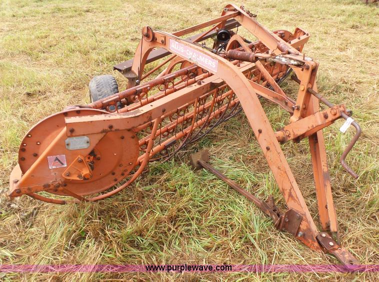image for item CD9428 Allis Chalmers hay rake