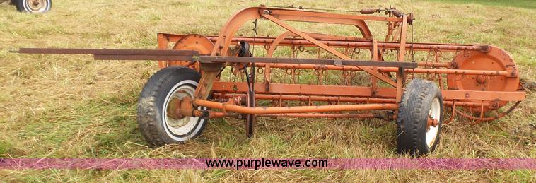 image for item CD9428 Allis Chalmers hay rake