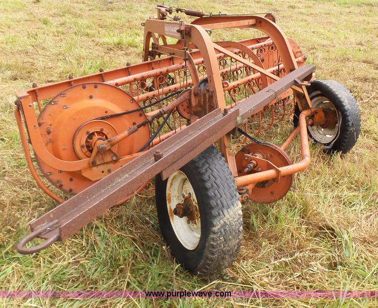 image for item CD9428 Allis Chalmers hay rake