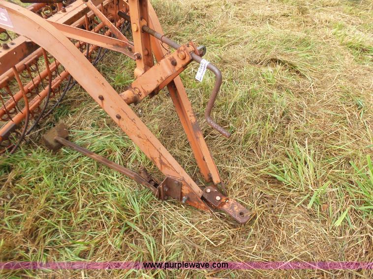 image for item CD9428 Allis Chalmers hay rake