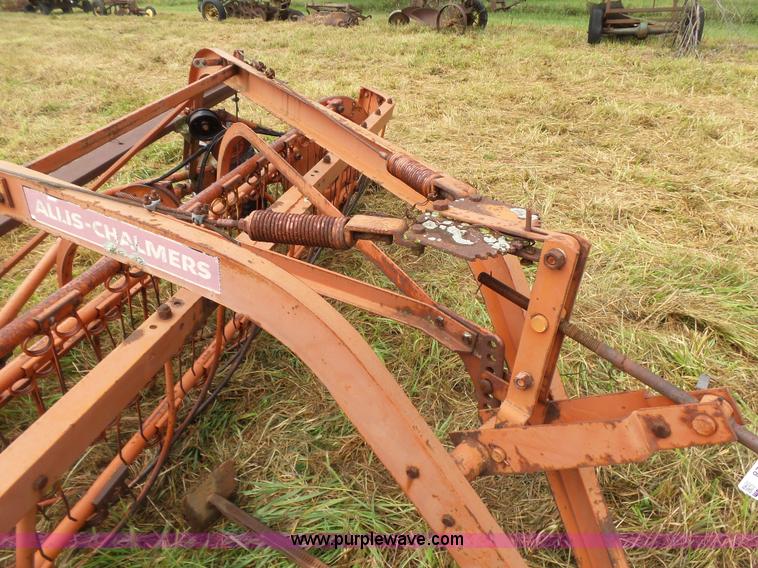image for item CD9428 Allis Chalmers hay rake