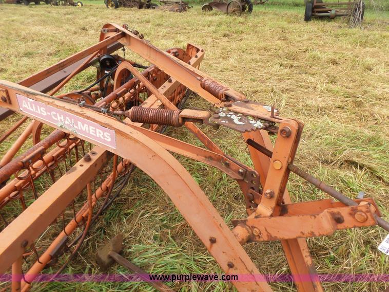 image for item CD9428 Allis Chalmers hay rake