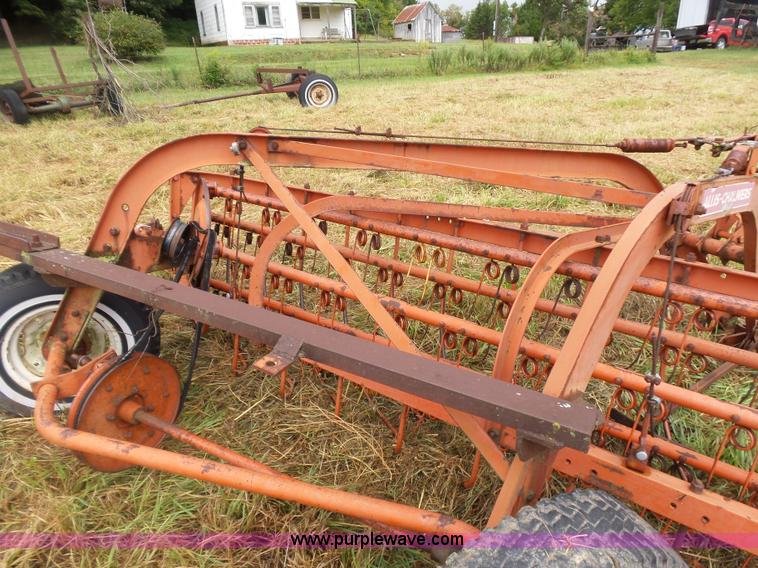 image for item CD9428 Allis Chalmers hay rake