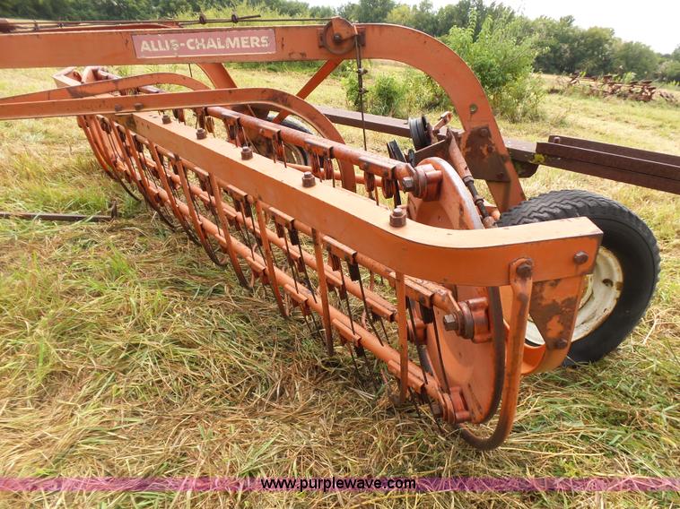 image for item CD9428 Allis Chalmers hay rake