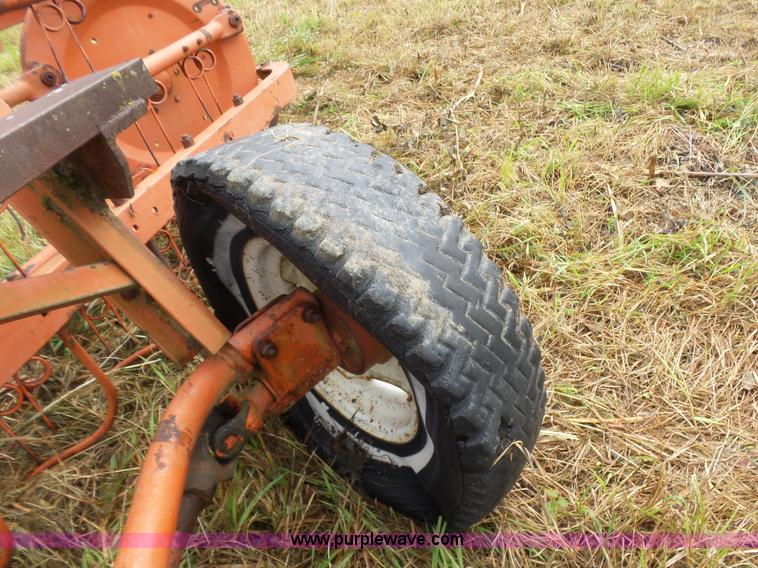 image for item CD9428 Allis Chalmers hay rake