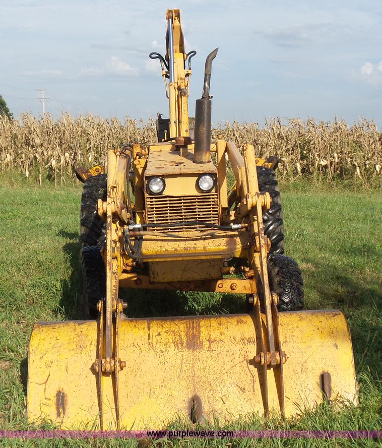 image for item CD9443 Case 480B Construction King backhoe