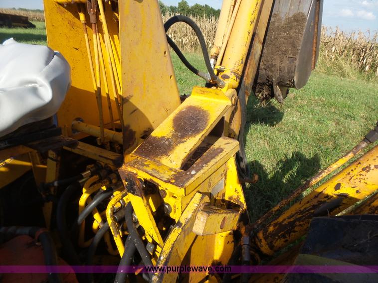 image for item CD9443 Case 480B Construction King backhoe