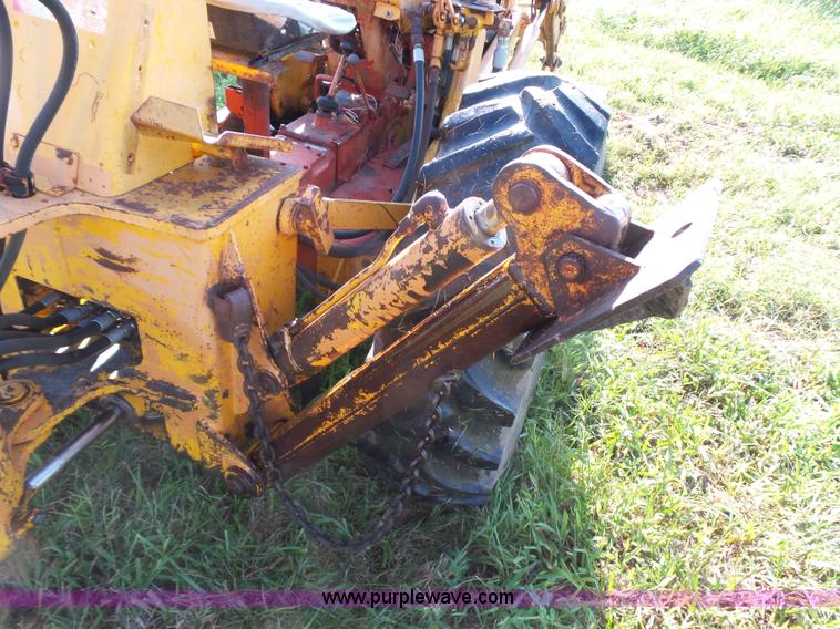 image for item CD9443 Case 480B Construction King backhoe