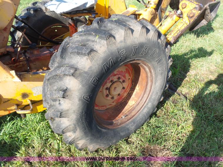 image for item CD9443 Case 480B Construction King backhoe