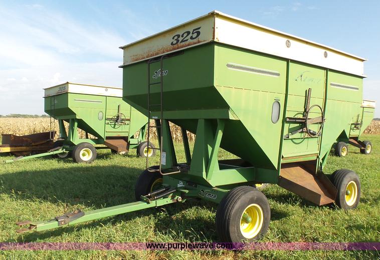 image for item CD9444 Demco 325 grain cart