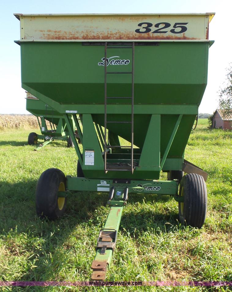 image for item CD9444 Demco 325 grain cart