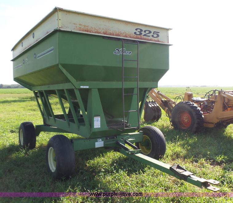 image for item CD9444 Demco 325 grain cart