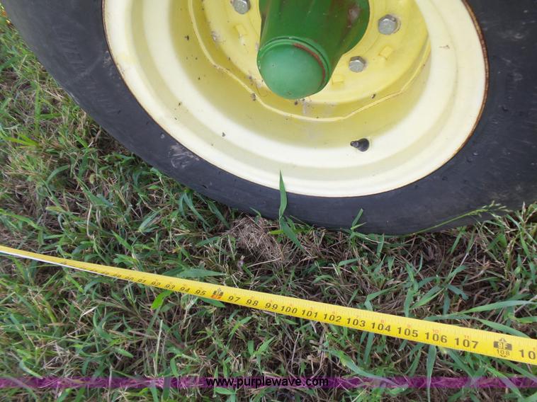 image for item CD9444 Demco 325 grain cart