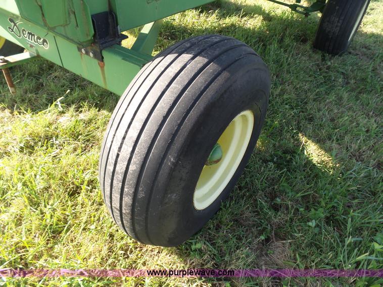 image for item CD9445 Demco 325 grain cart