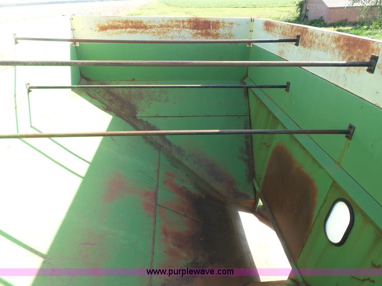 image for item CD9445 Demco 325 grain cart