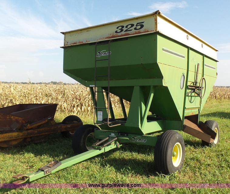 image for item CD9446 Demco 325 grain cart