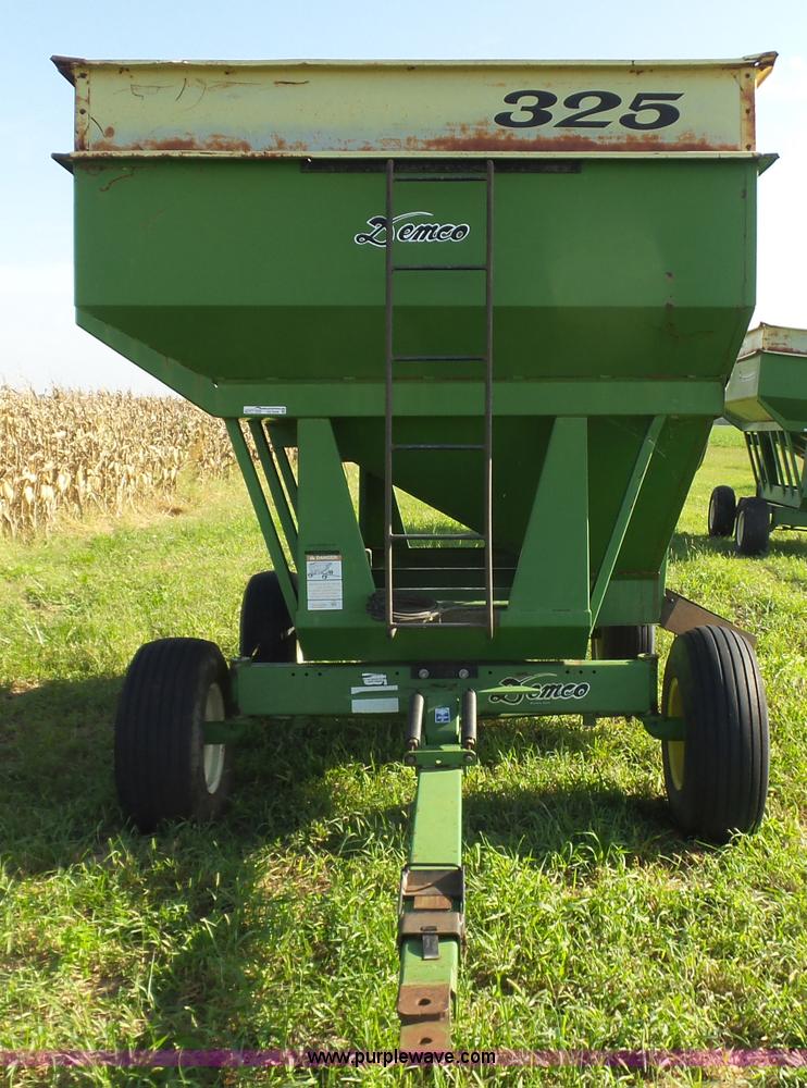 image for item CD9446 Demco 325 grain cart