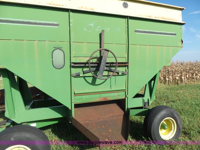 image for item CD9446 Demco 325 grain cart