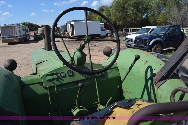 image for item CD9459 John Deere R tractor