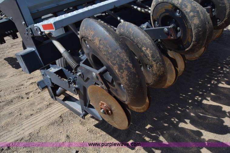 image for item CD9470 2000 CrustBuster 4030 no-till grain drill