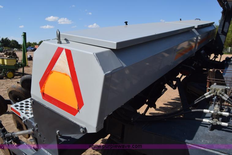 image for item CD9470 2000 CrustBuster 4030 no-till grain drill