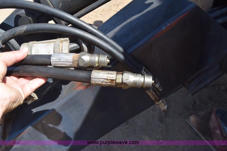 image for item CD9470 2000 CrustBuster 4030 no-till grain drill