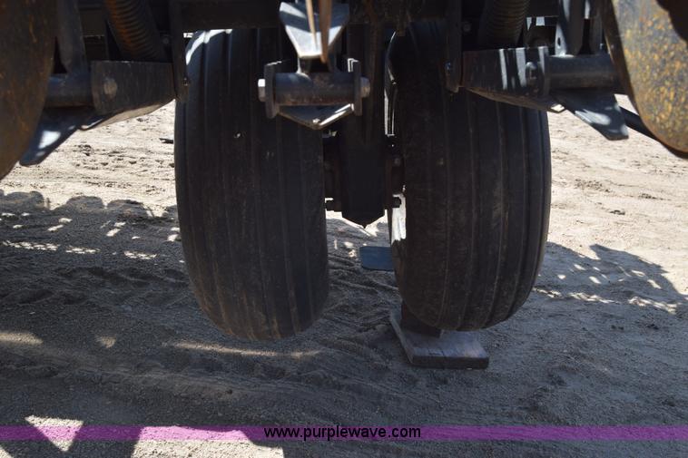 image for item CD9470 2000 CrustBuster 4030 no-till grain drill