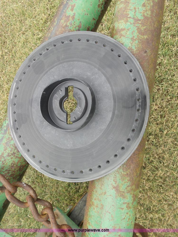 image for item DA4500 1998 John Deere 1700 Max Emerge Plus Vacumeter no-till planter