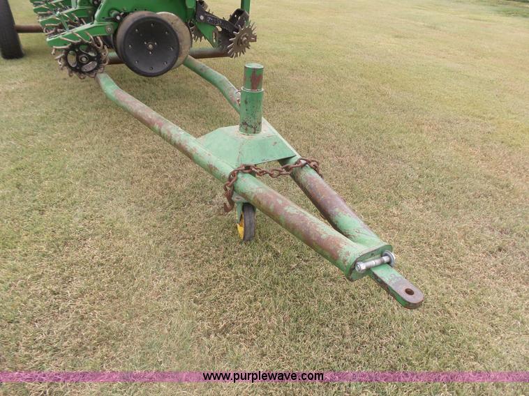 image for item DA4500 1998 John Deere 1700 Max Emerge Plus Vacumeter no-till planter