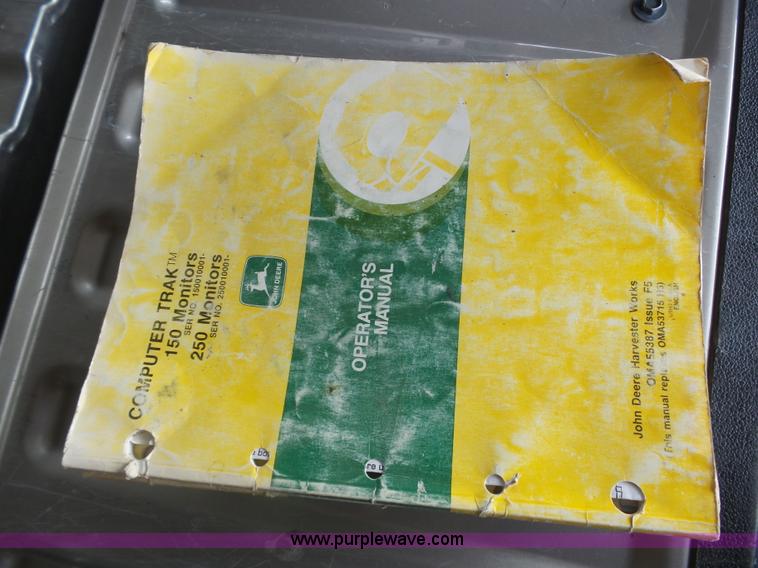 image for item DA4500 1998 John Deere 1700 Max Emerge Plus Vacumeter no-till planter