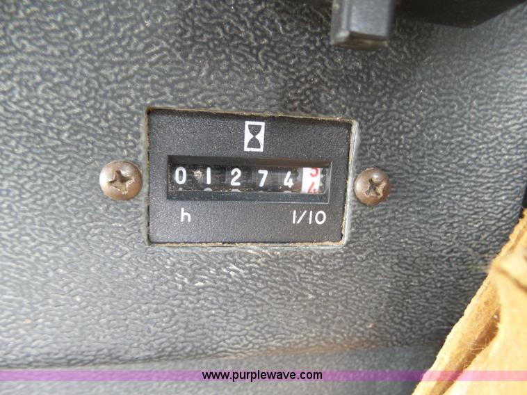 image for item DA4503 1982 John Deere 7720 combine