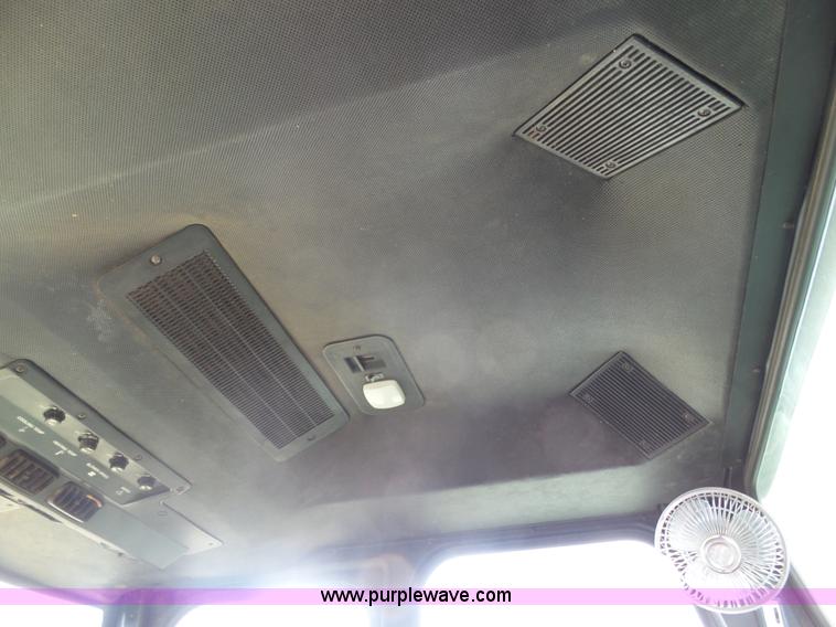 image for item DA4503 1982 John Deere 7720 combine