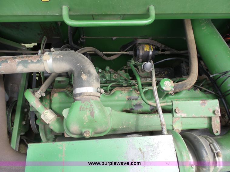 image for item DA4503 1982 John Deere 7720 combine