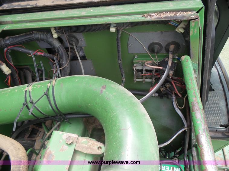 image for item DA4503 1982 John Deere 7720 combine