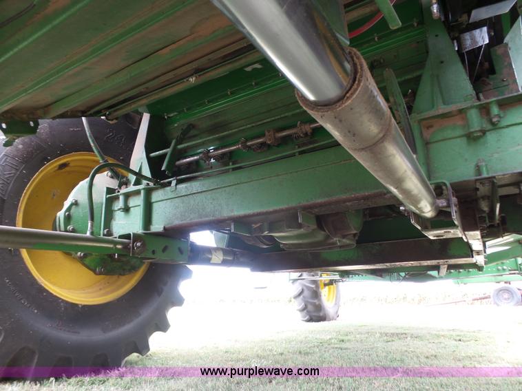 image for item DA4503 1982 John Deere 7720 combine